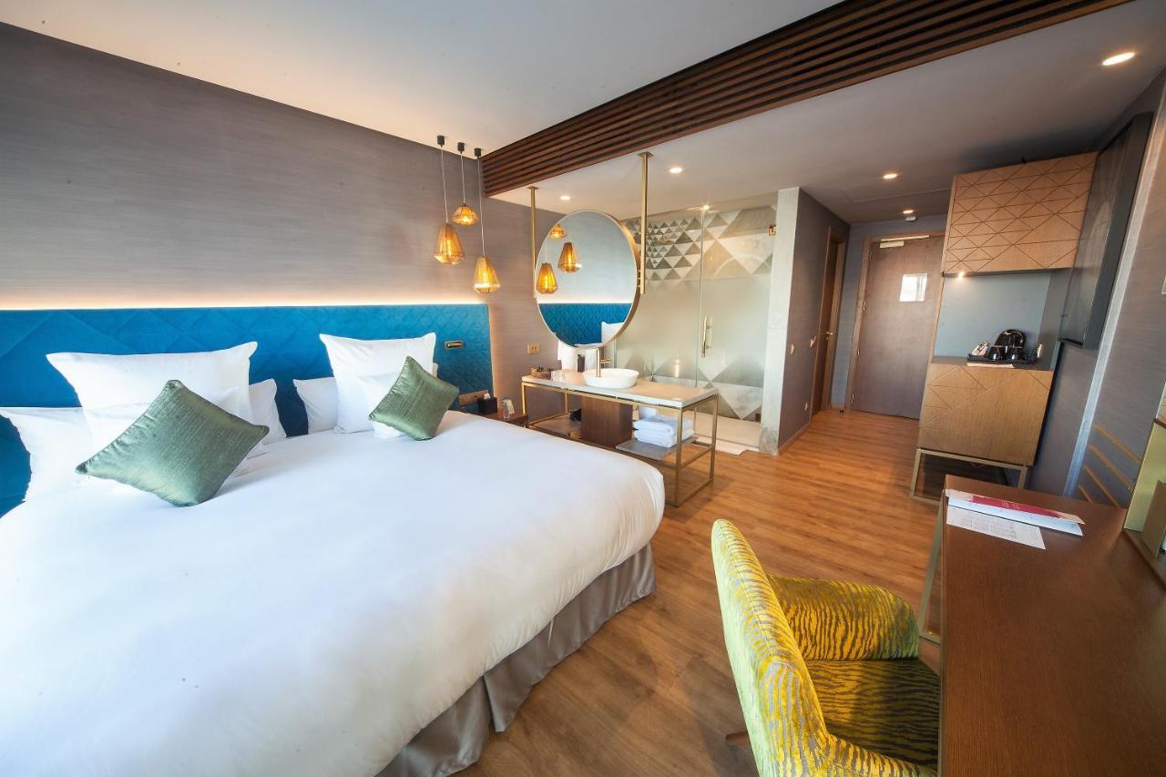 Barcelo Anfa Casablanca Hotel Luaran gambar A room at the hotel