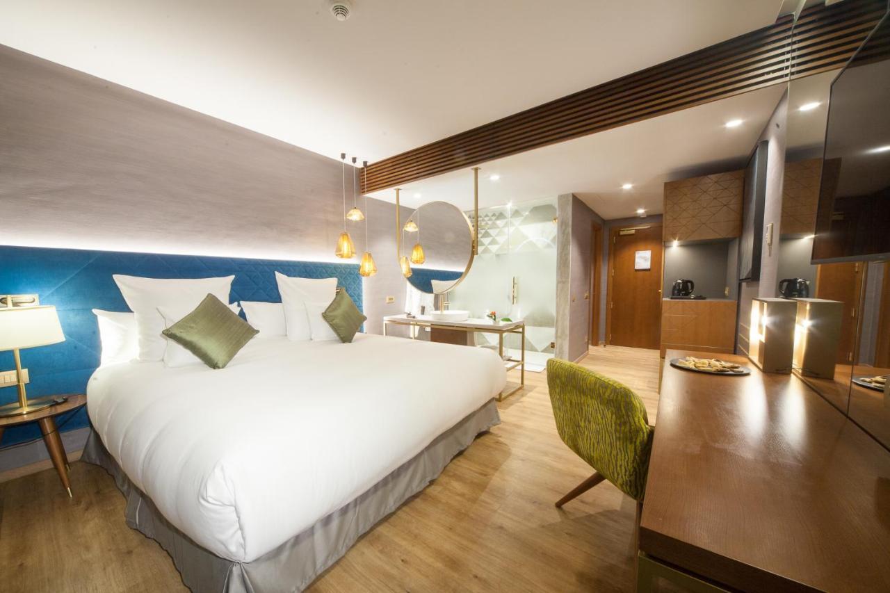 Barcelo Anfa Casablanca Hotel Luaran gambar A room at the hotel