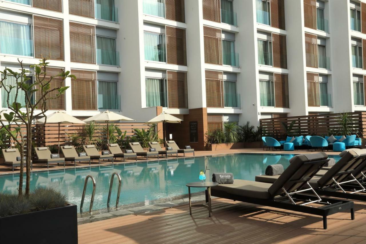 Barcelo Anfa Casablanca Hotel Luaran gambar The pool at the hotel